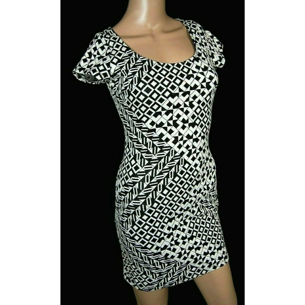 Charlotte Russe Abstract Black & White Dress Small